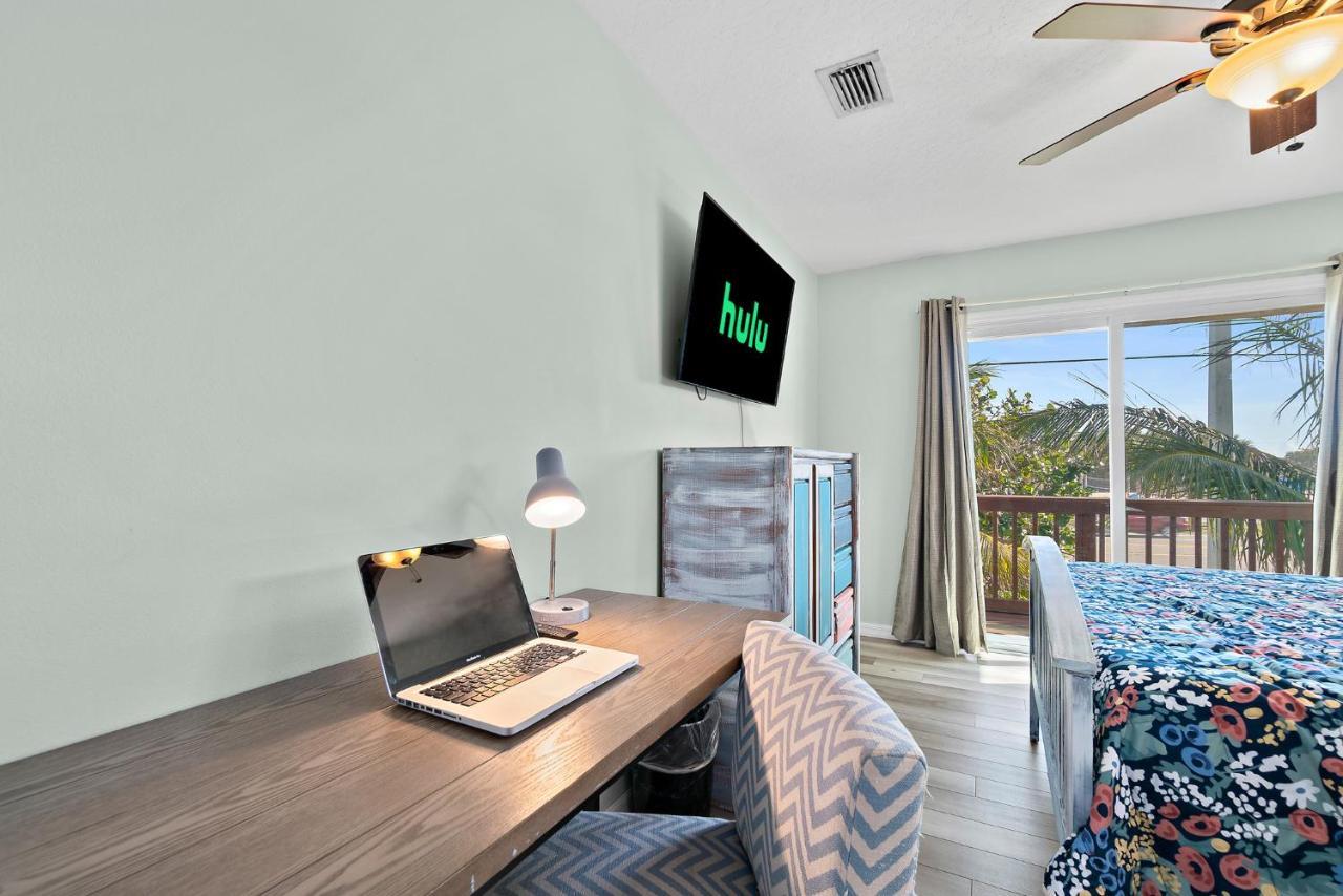 Beachside Serenity Escape - Private 3Br And 2Ba, Dog Friendly Duplex Oasis, Steps To Shore! Melbourne Eksteriør bilde
