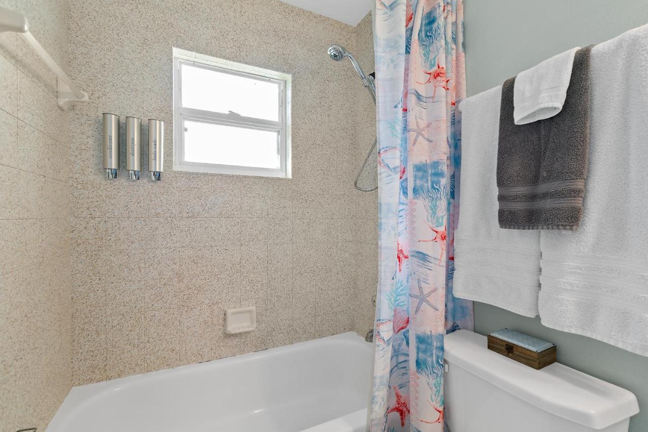 Beachside Serenity Escape - Private 3Br And 2Ba, Dog Friendly Duplex Oasis, Steps To Shore! Melbourne Eksteriør bilde