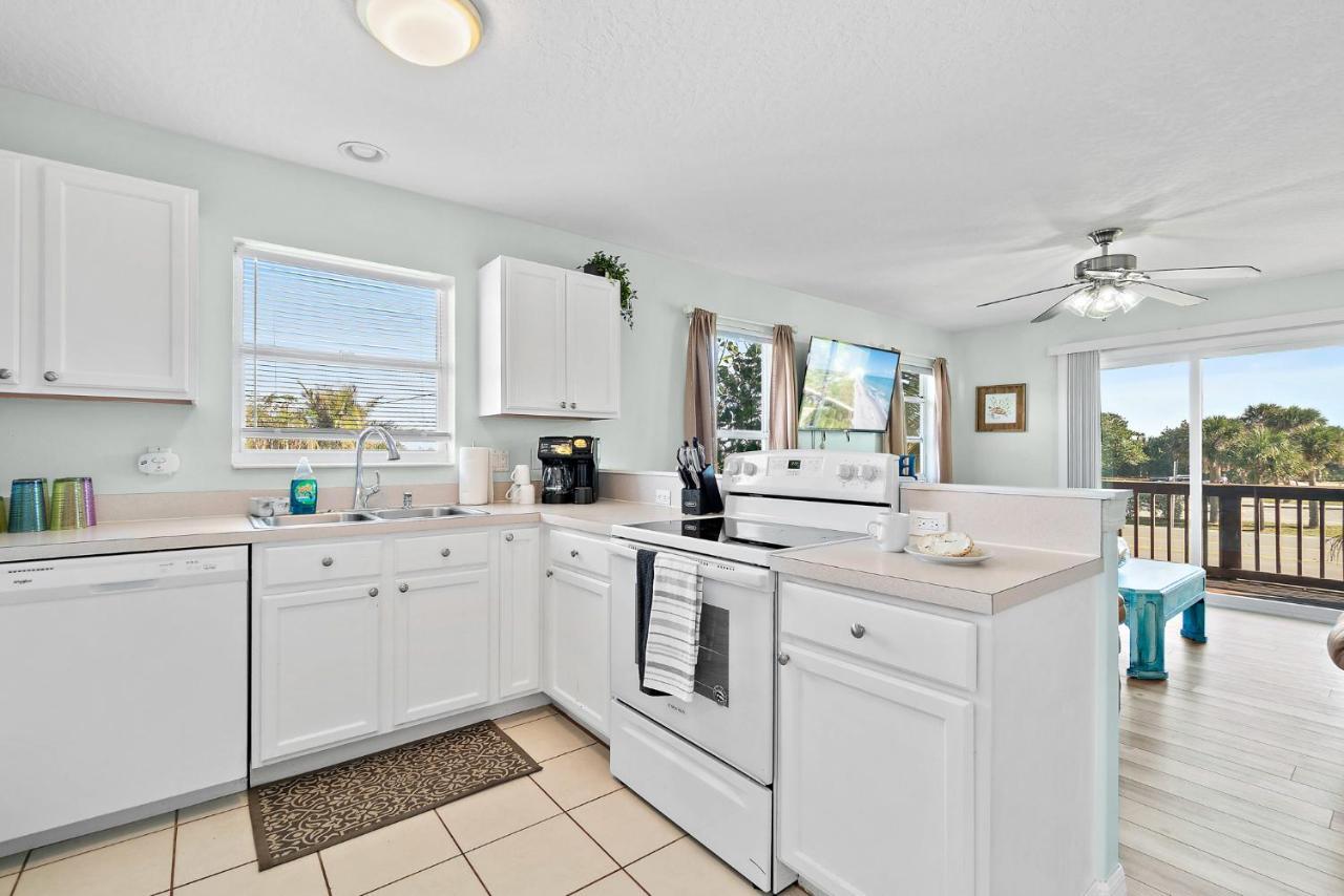 Beachside Serenity Escape - Private 3Br And 2Ba, Dog Friendly Duplex Oasis, Steps To Shore! Melbourne Eksteriør bilde